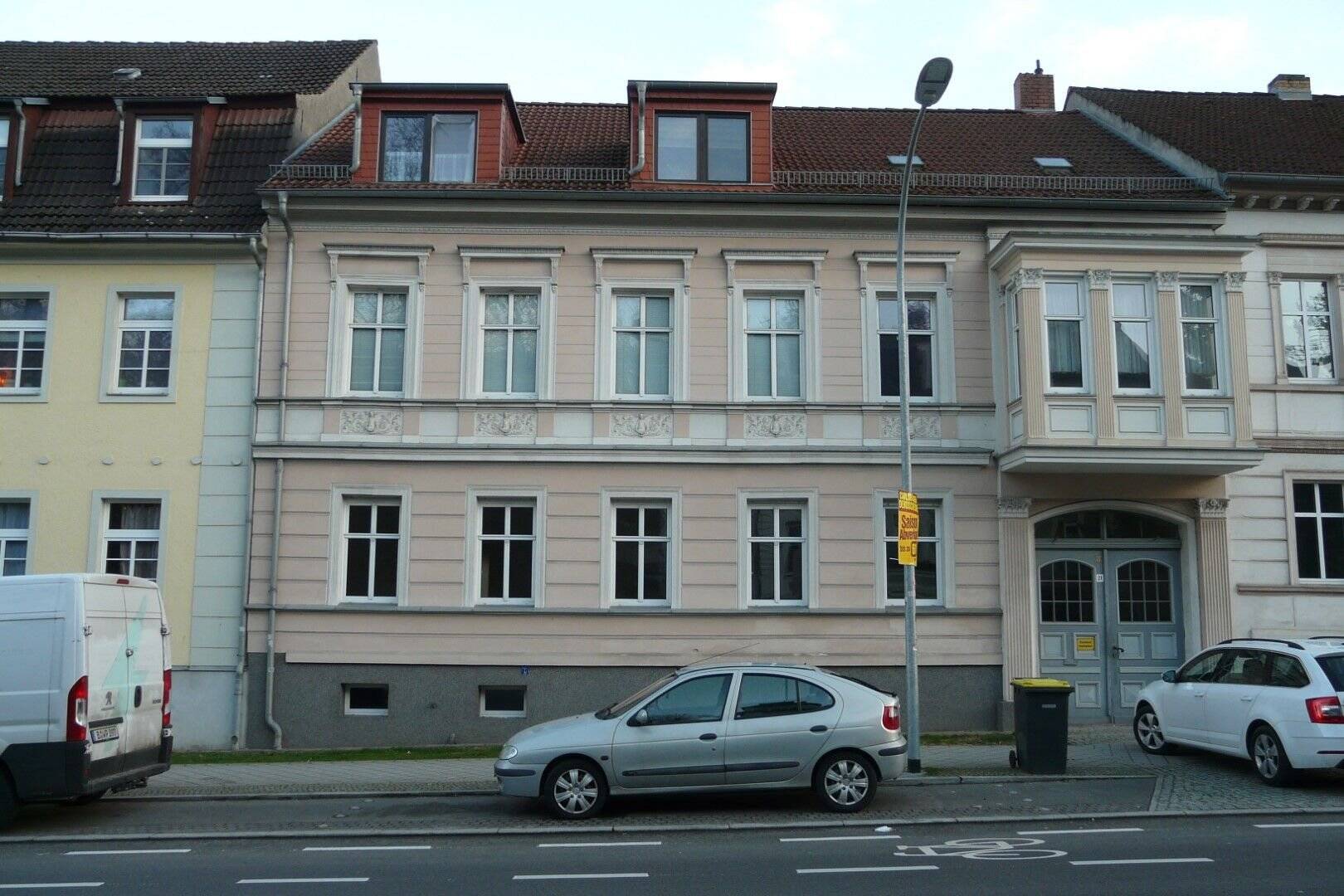 image-67531106
