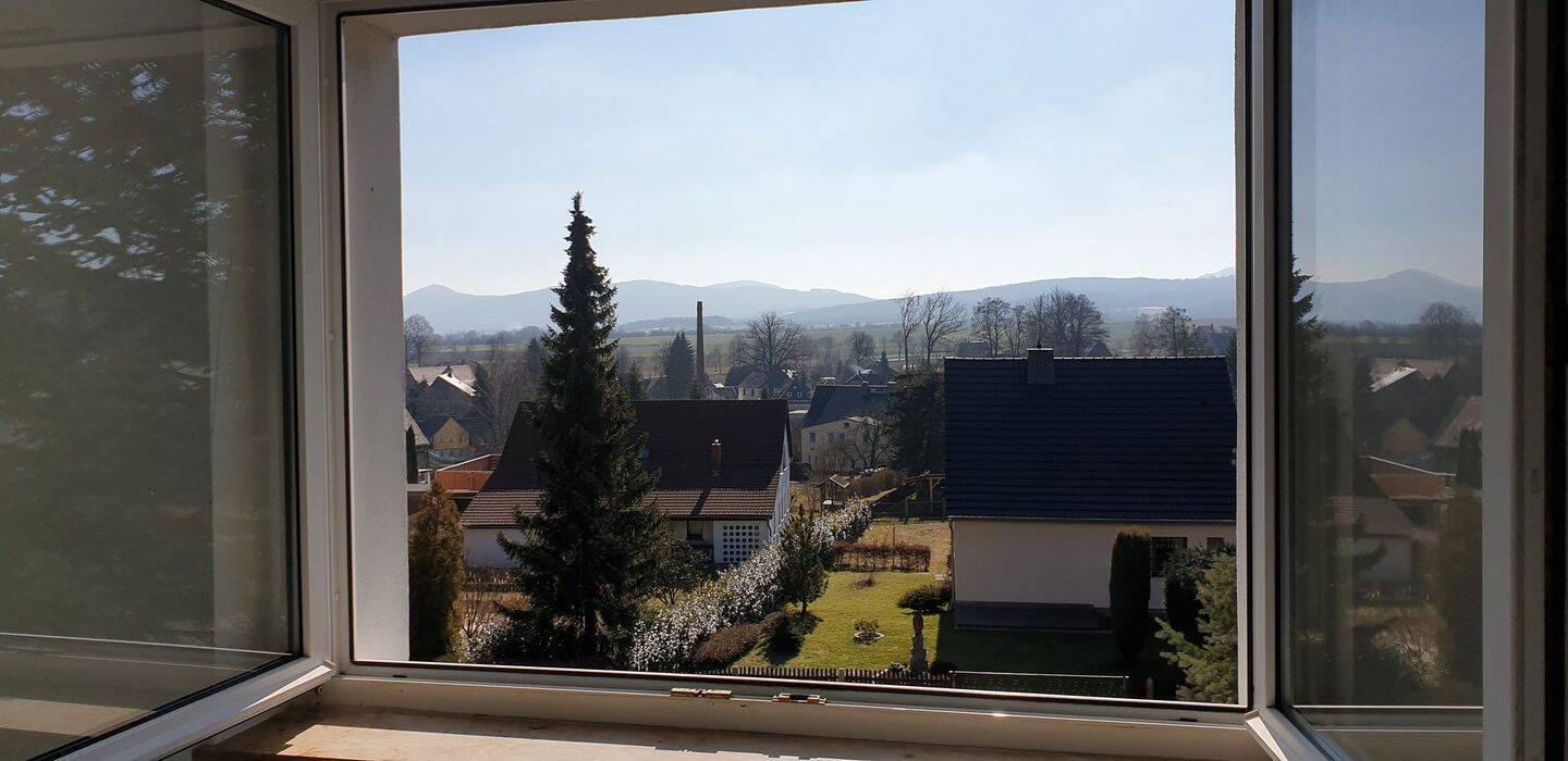 image-67562046