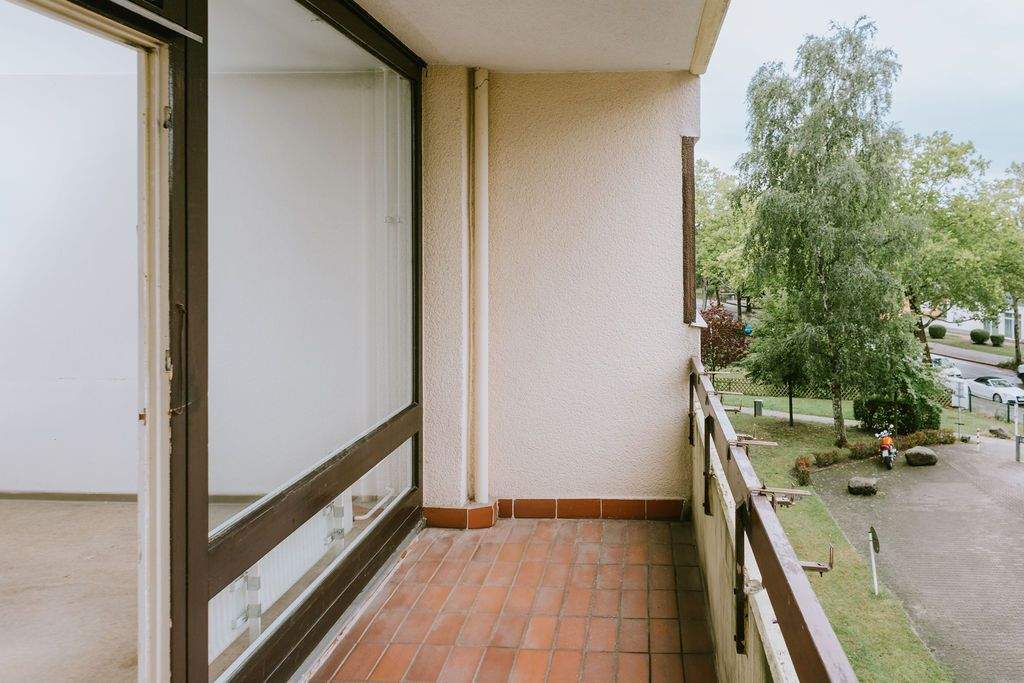 image-67610865