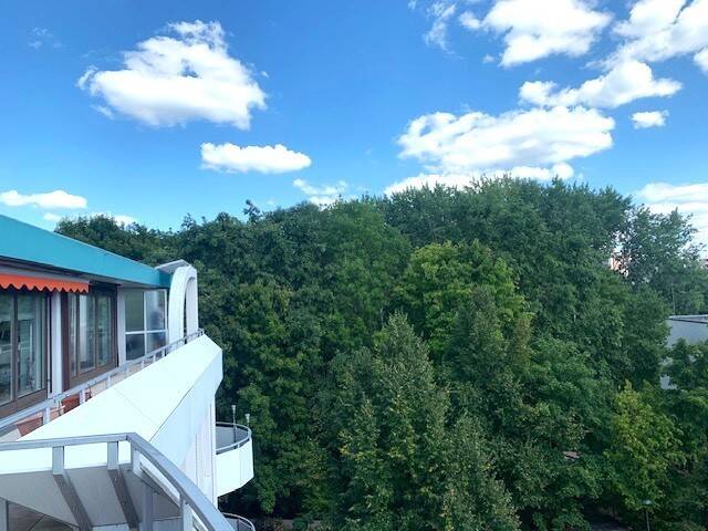 image-67692518