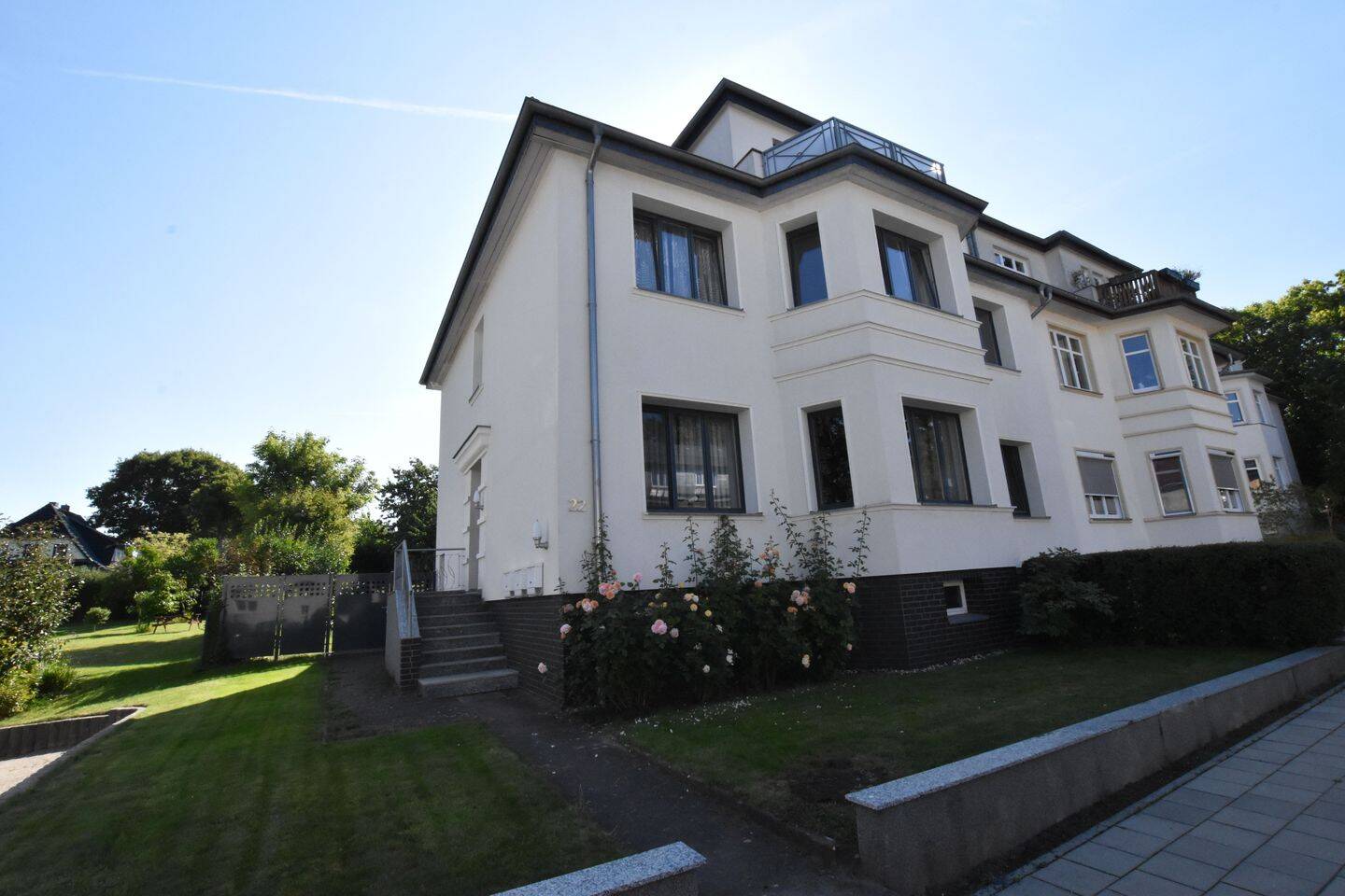image-67725166
