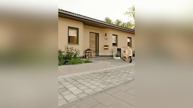 image-67728953