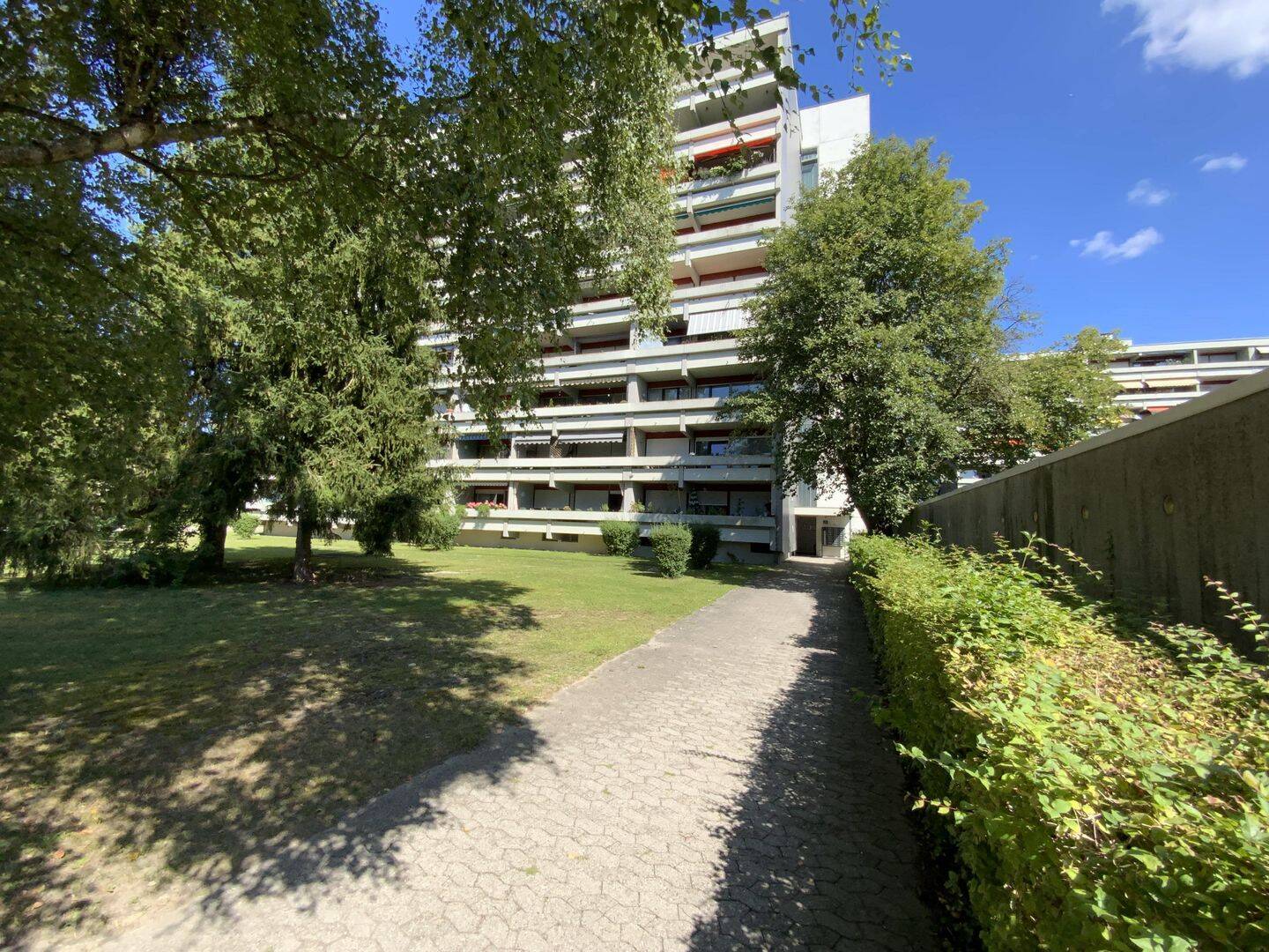 image-67750886