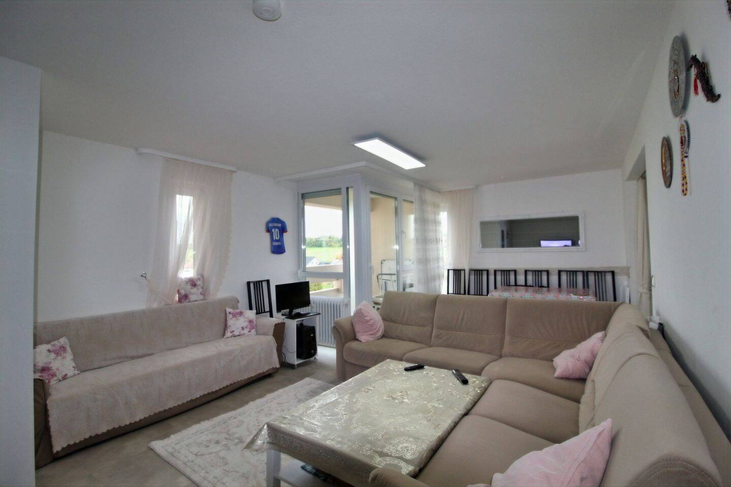 image-67759957