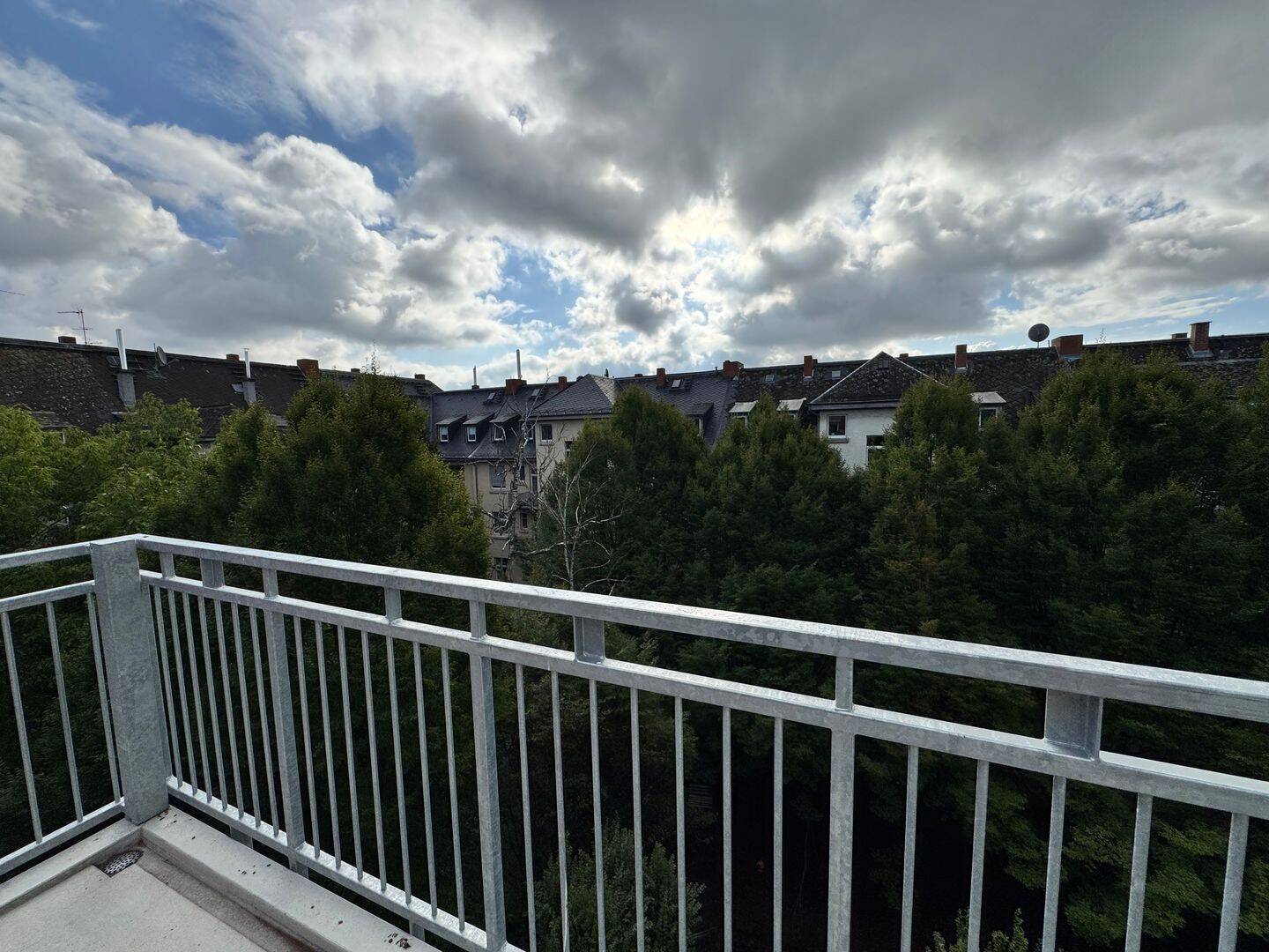 image-67804146