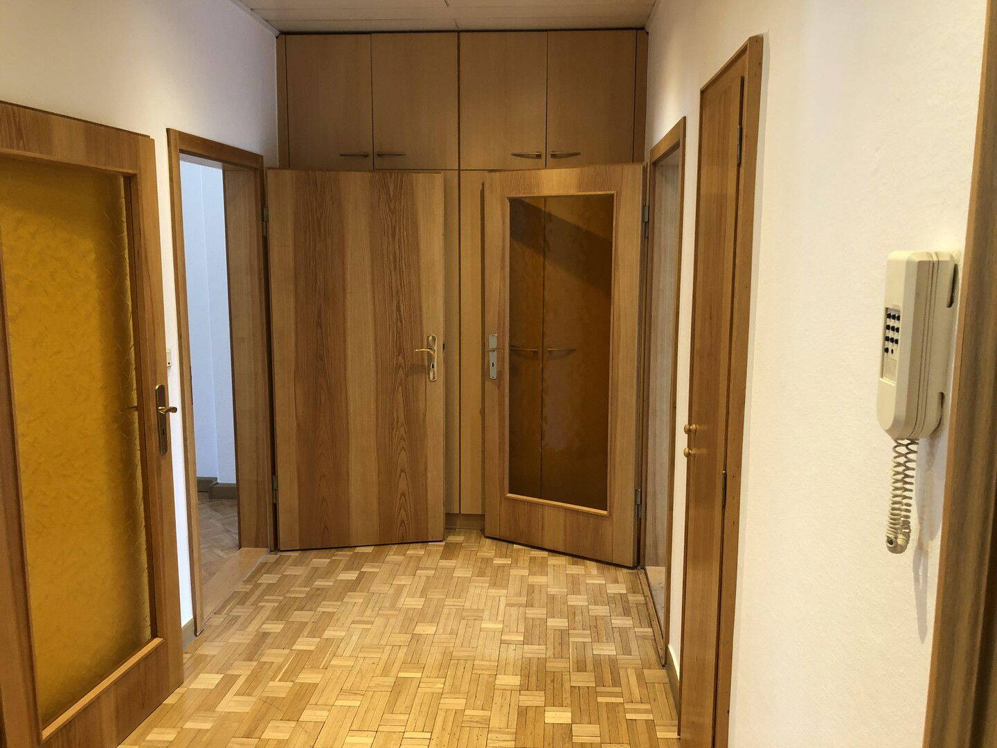 image-67804258