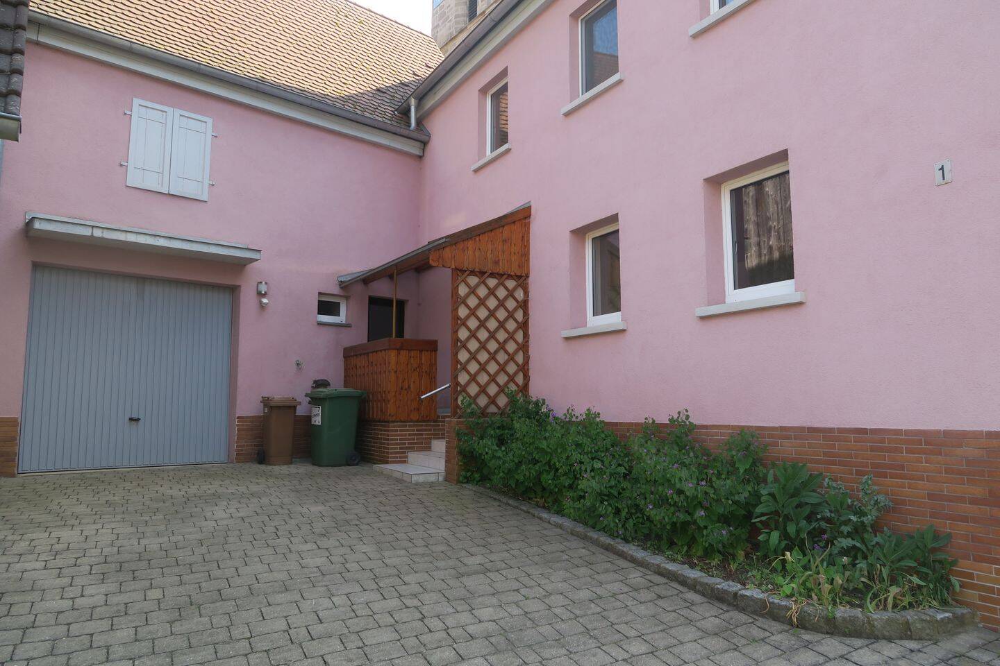 image-67876165