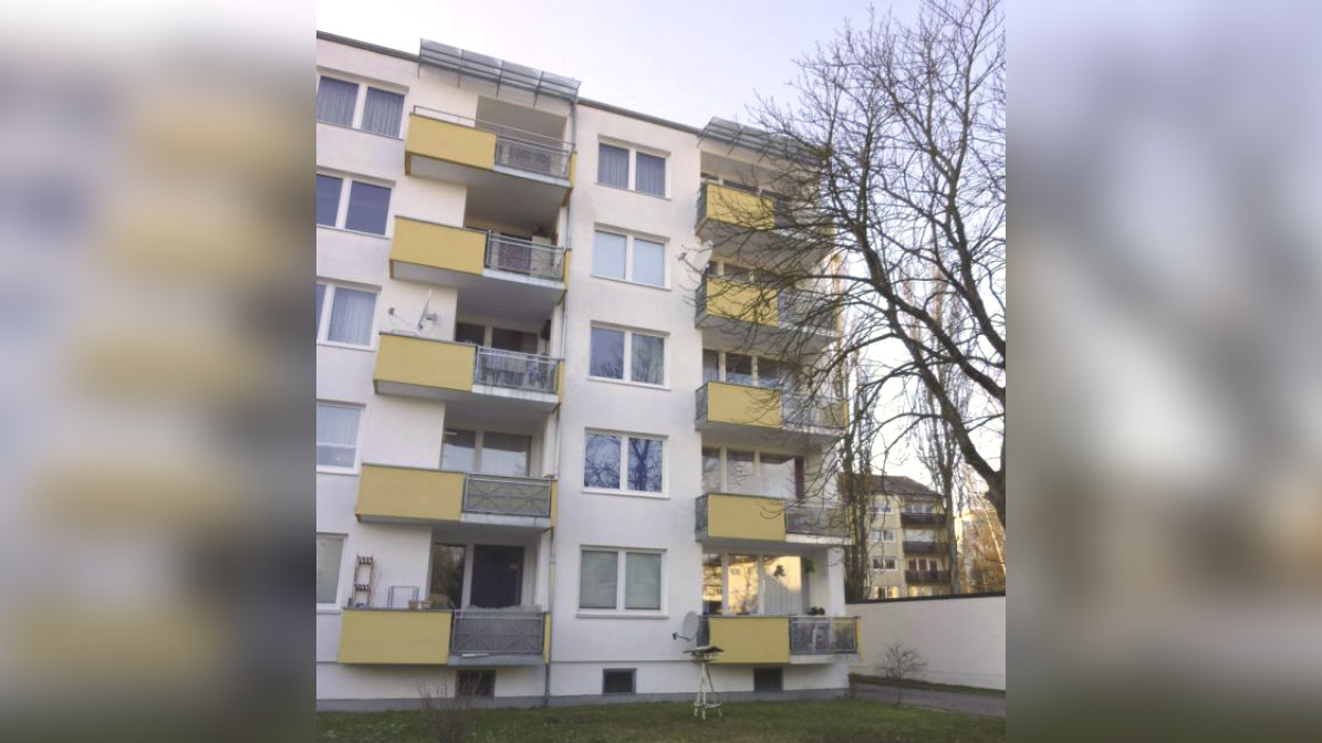 image-67932765