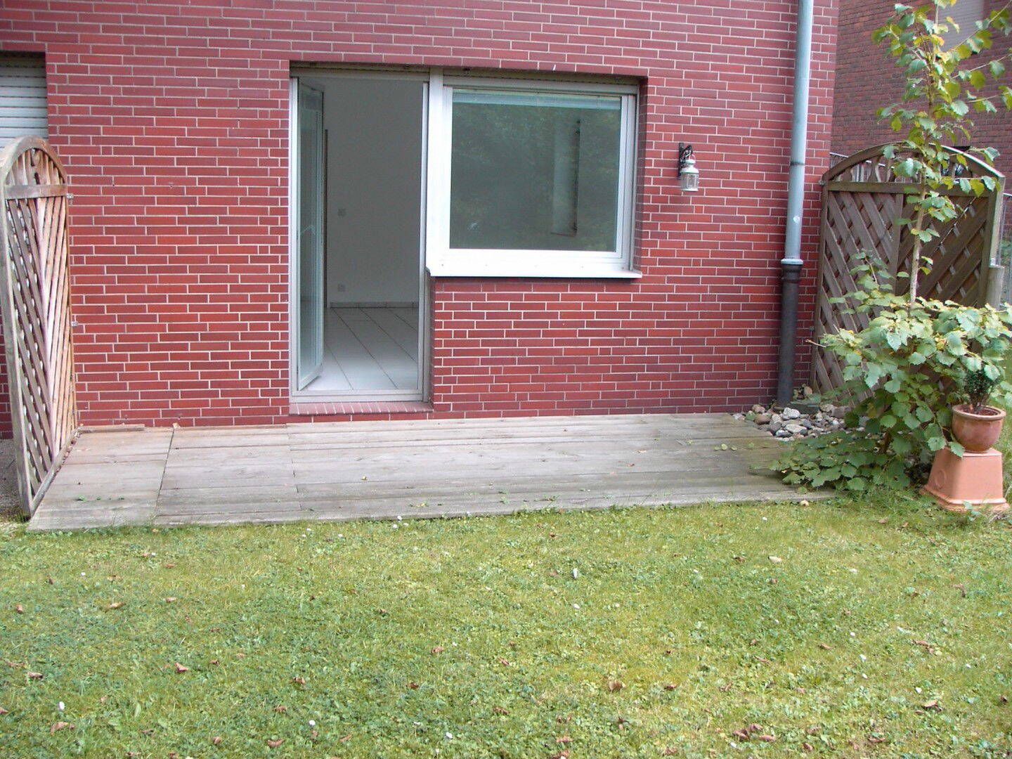 image-67943599