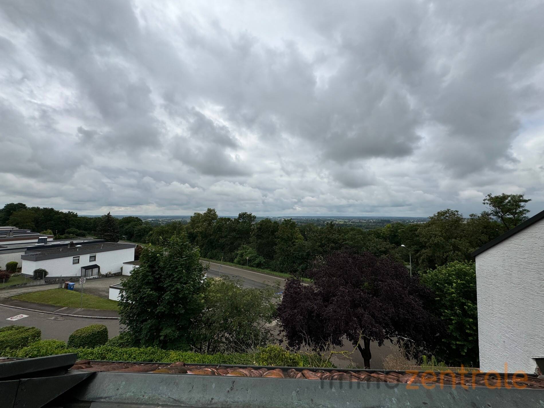 image-67960511