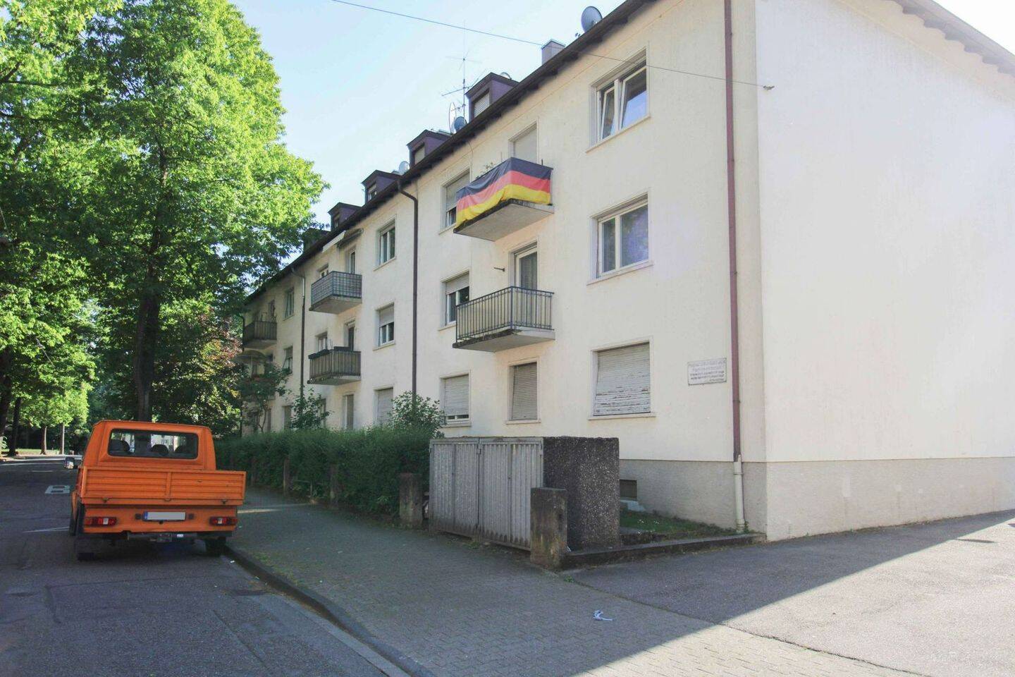 image-67967470