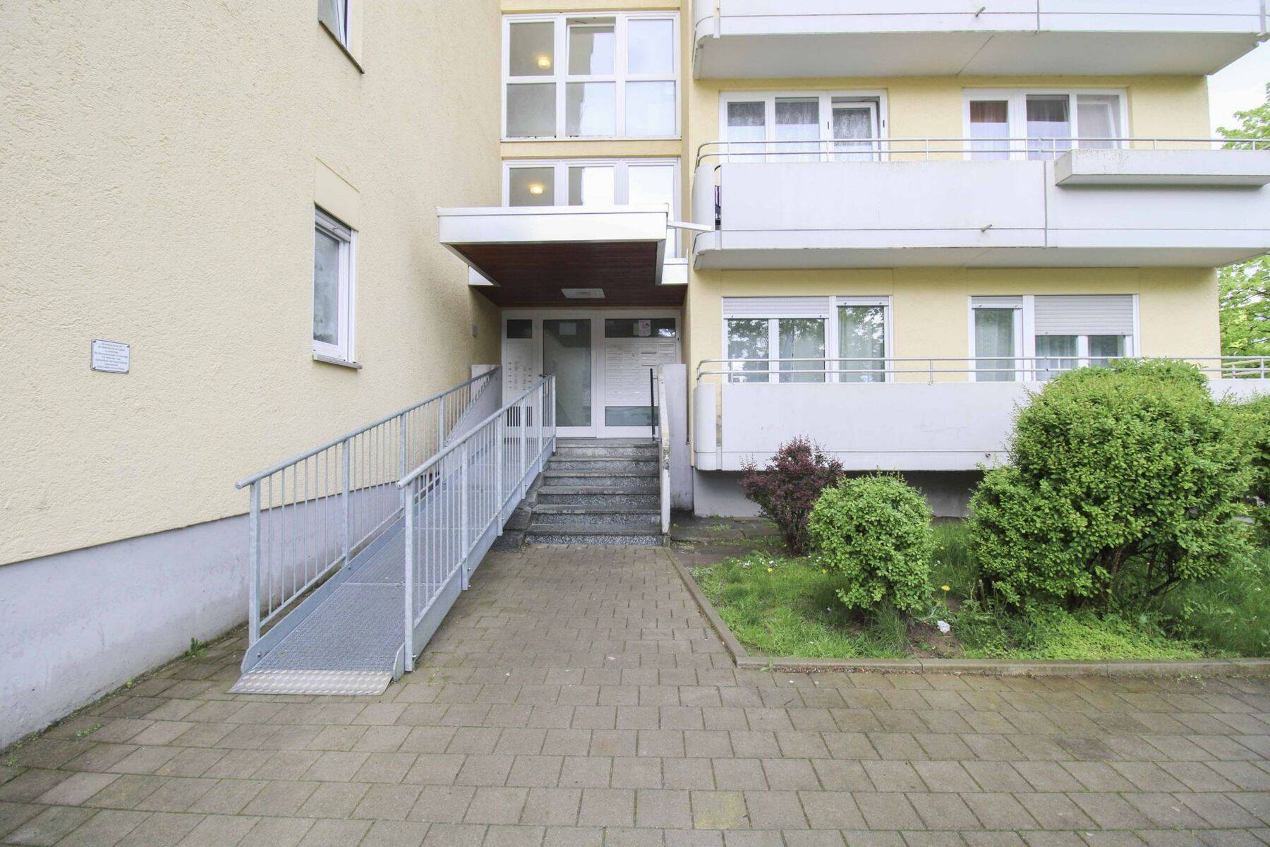 image-67968234