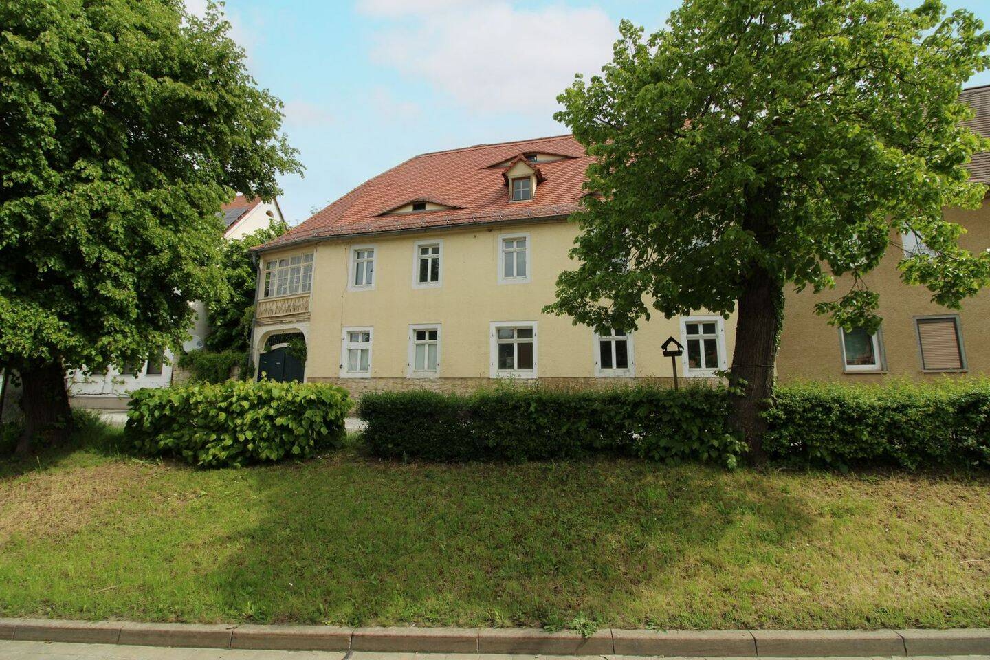 image-67969650