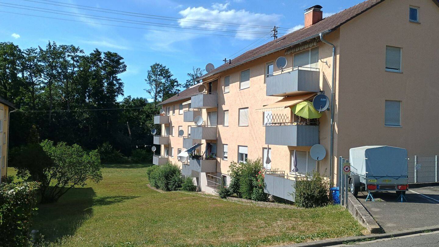 image-67975878