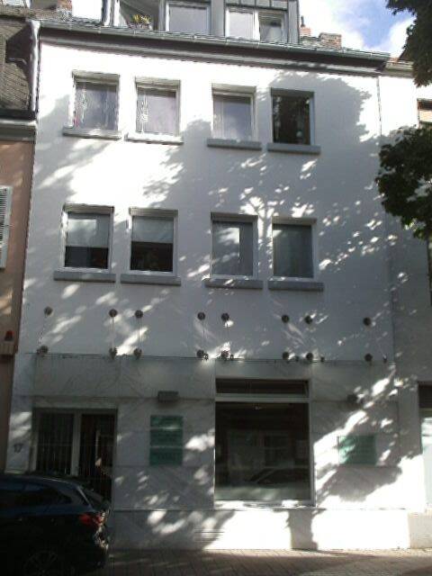 image-67978859