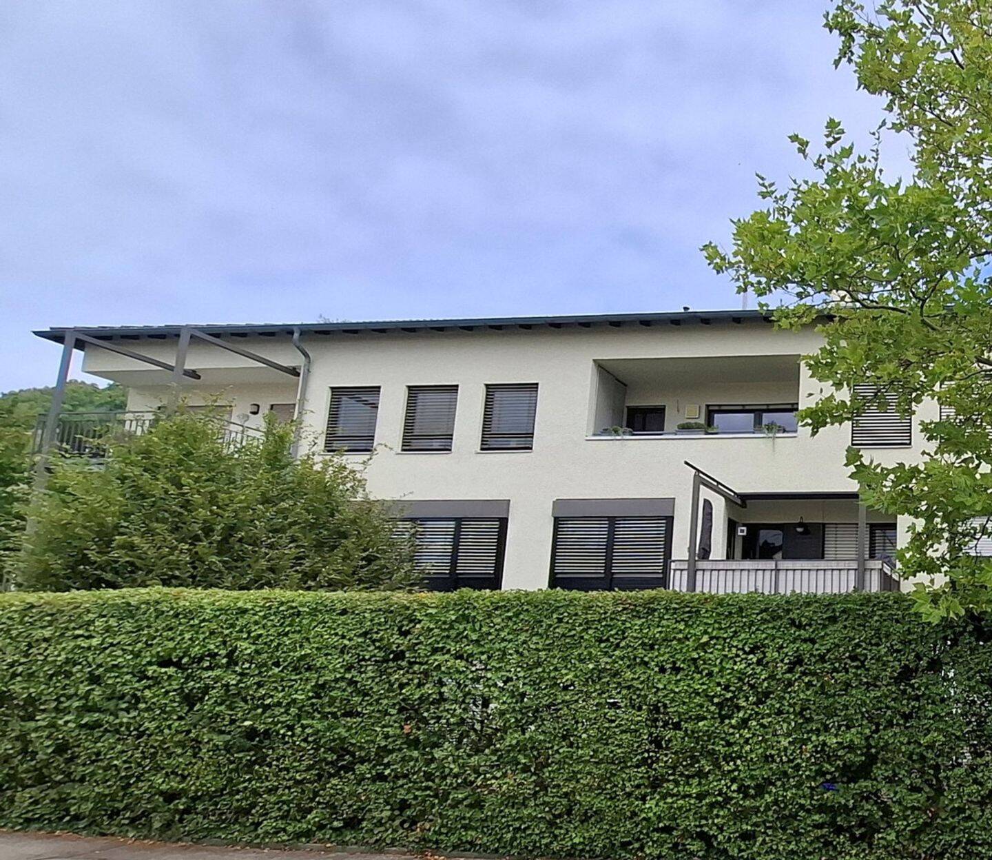 image-67994899