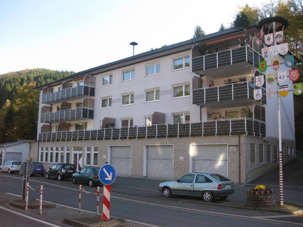 image-68262982