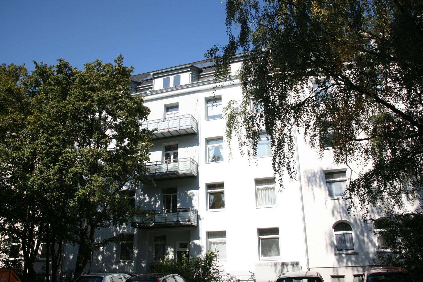 image-68352595