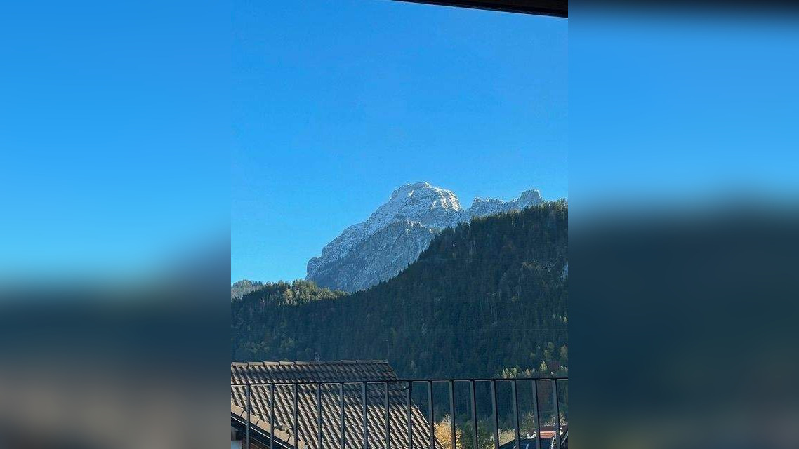 image-68384498