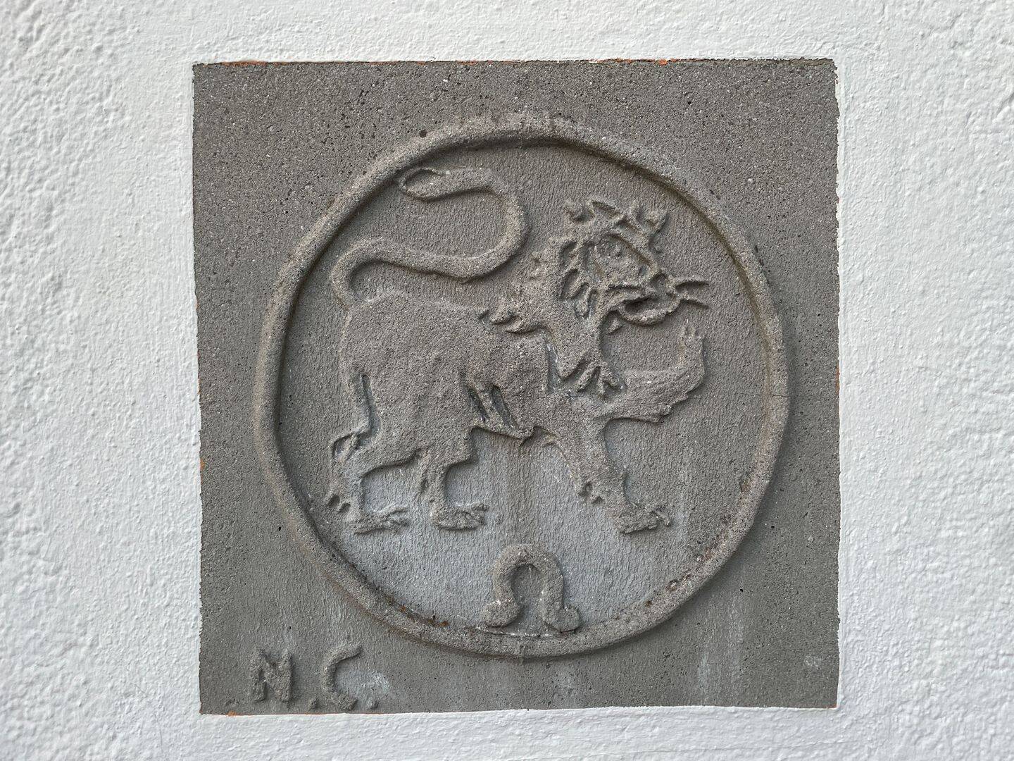 image-68400642