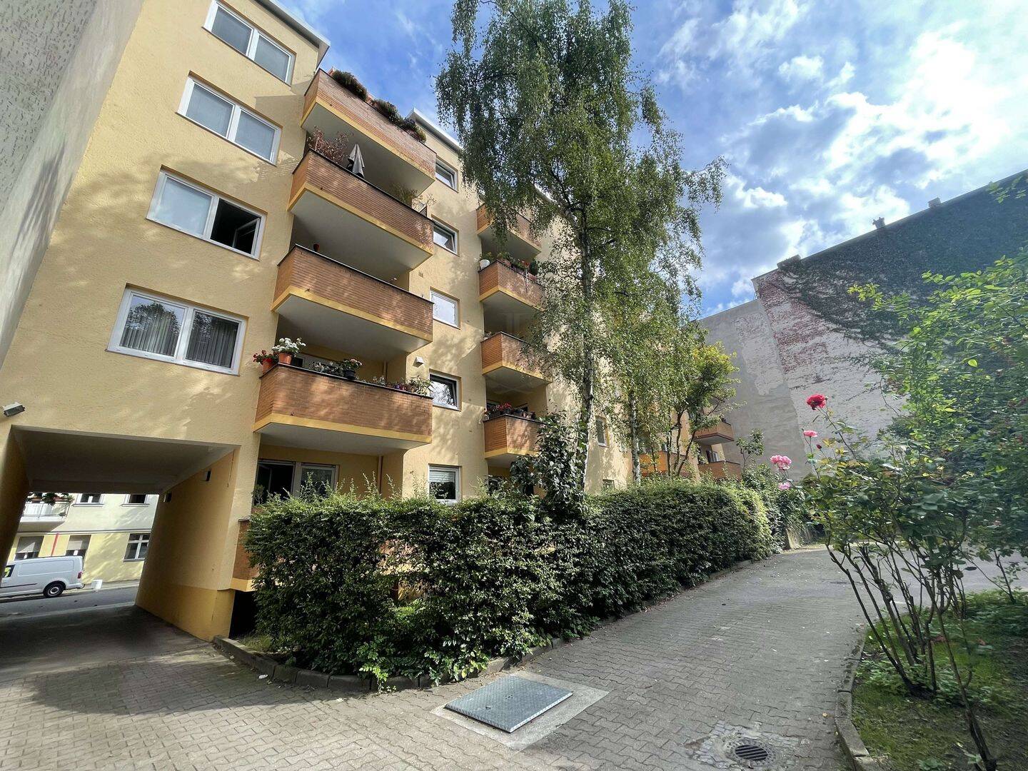 image-68406520