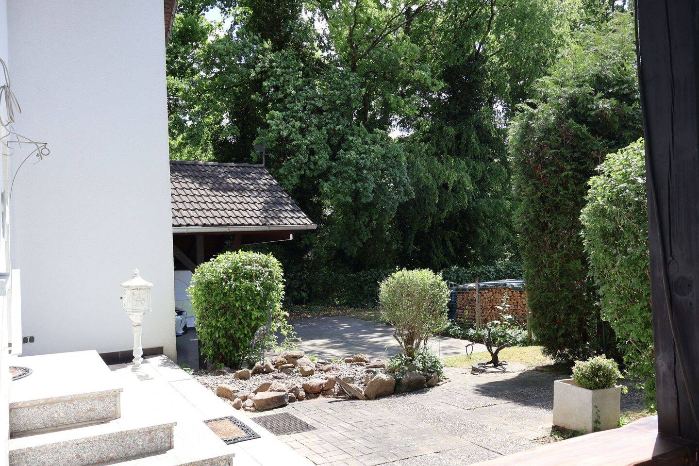 image-68430940