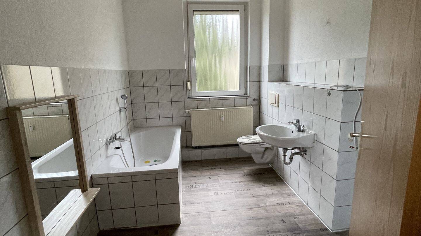 image-68447760