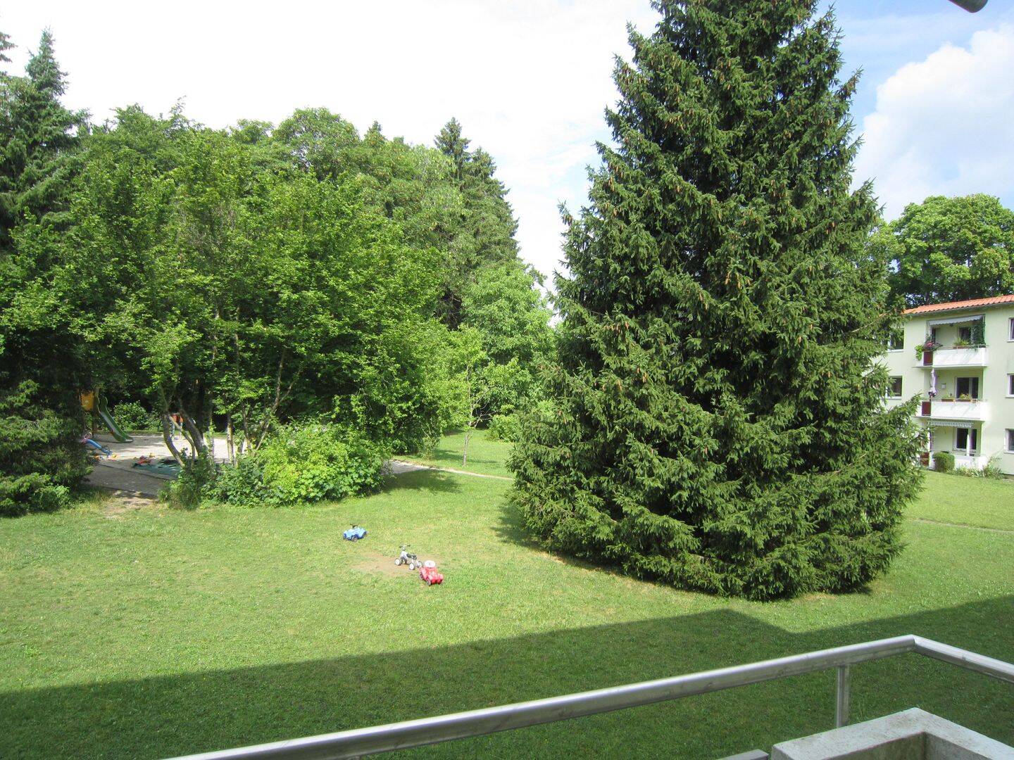 image-68463127