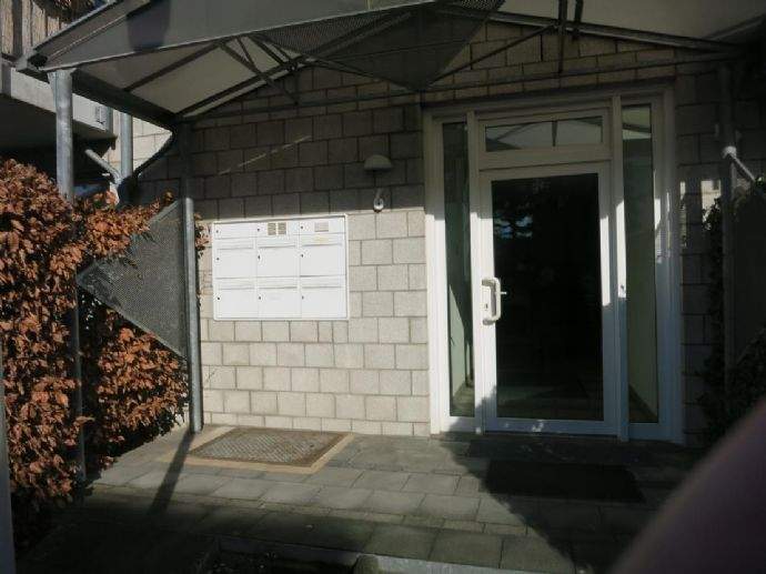 image-68599980
