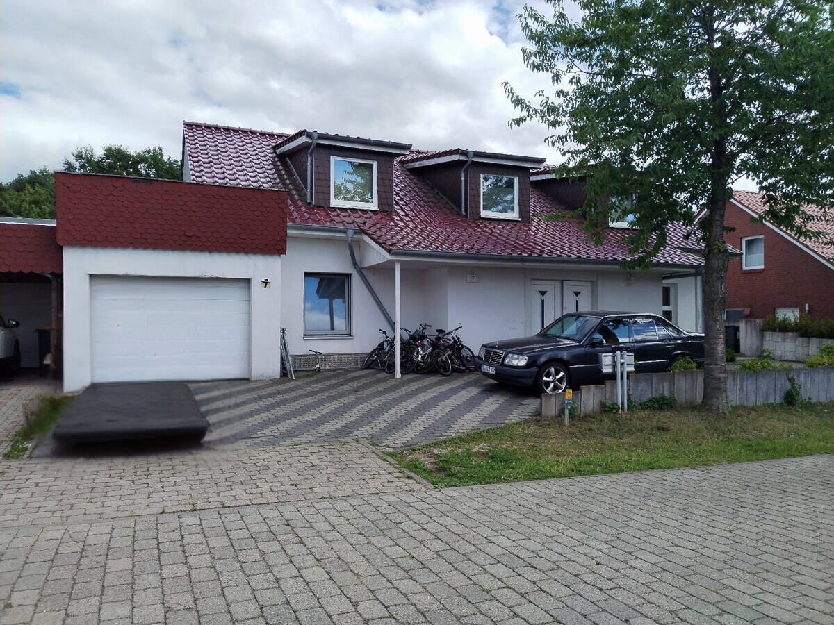 image-68774974