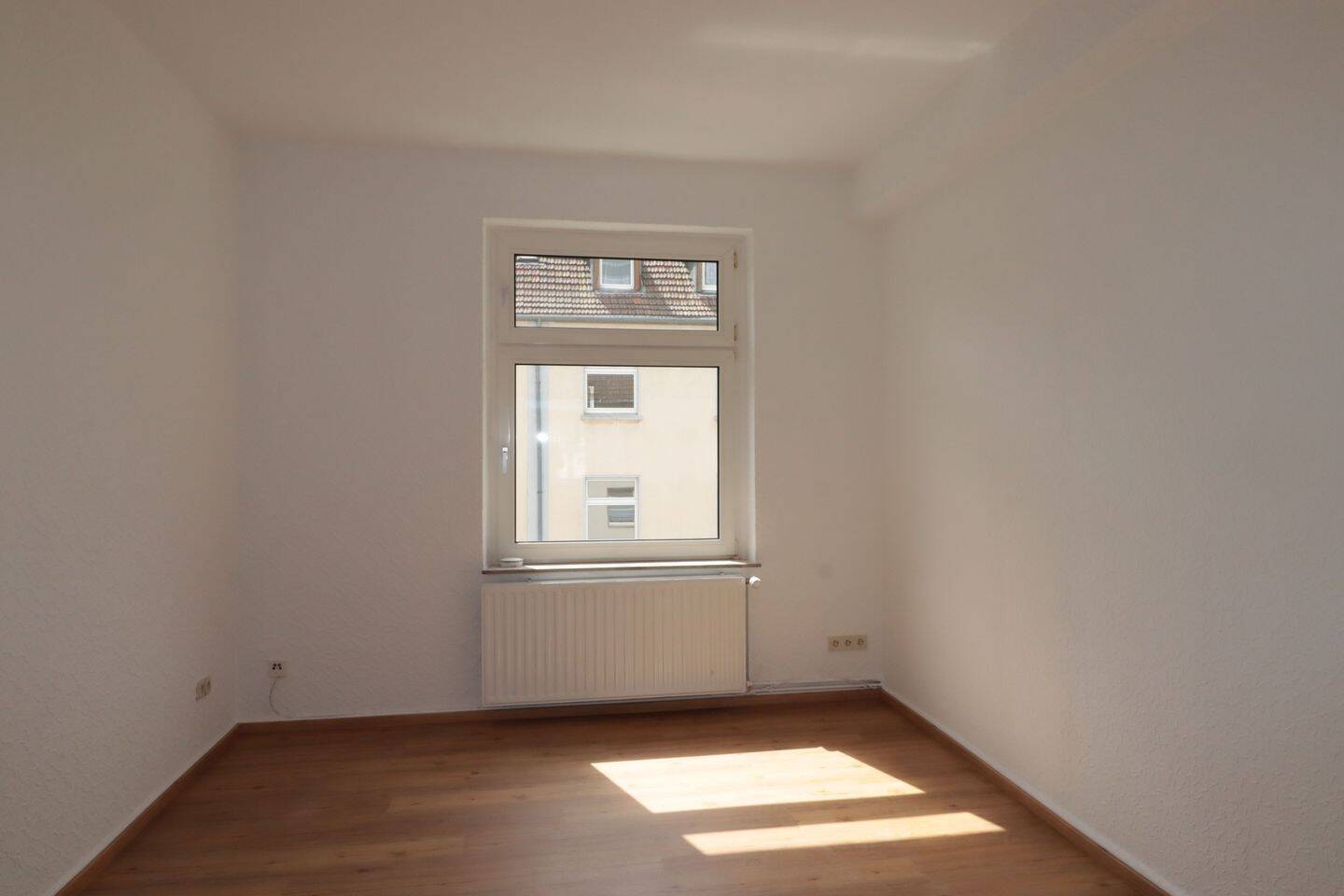 image-68790075