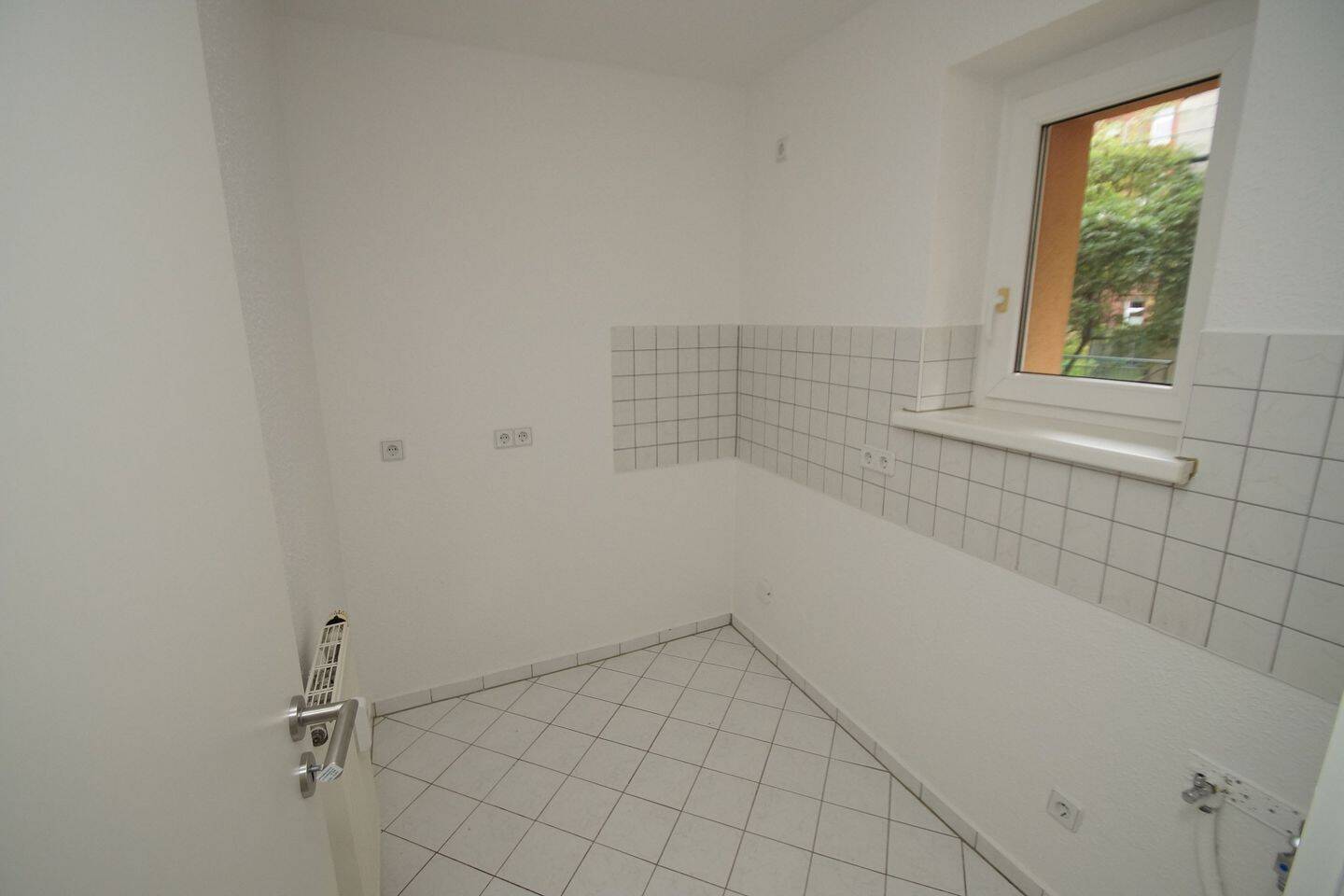 image-68880621