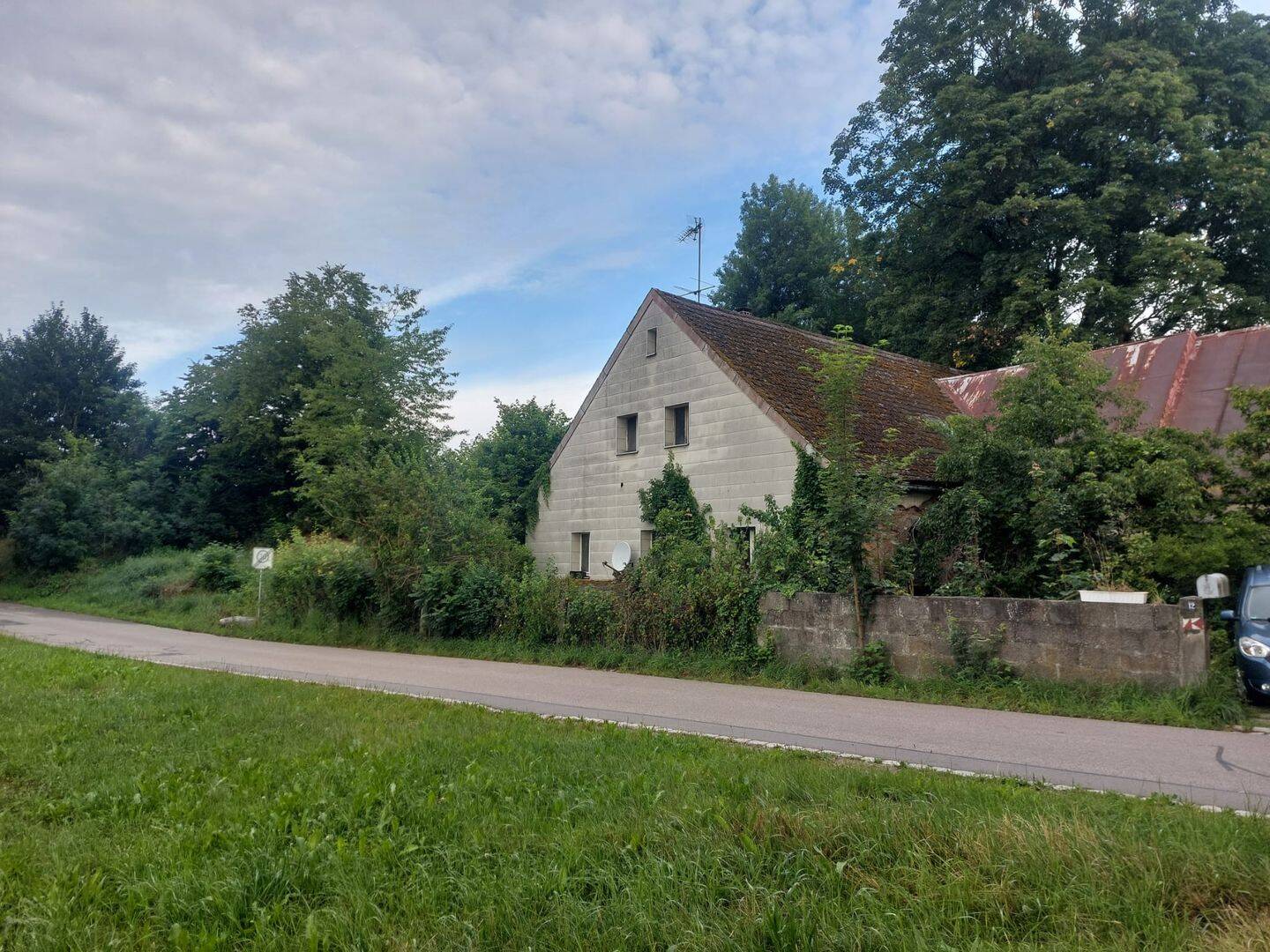 image-69706342