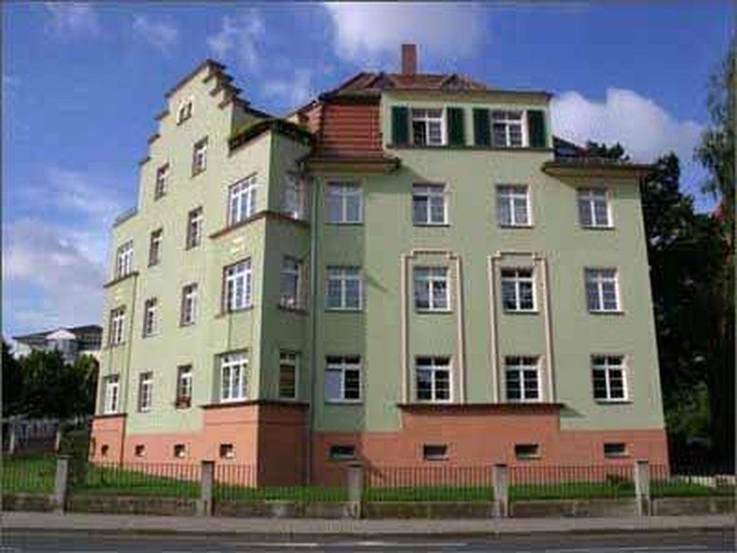 image-69923125