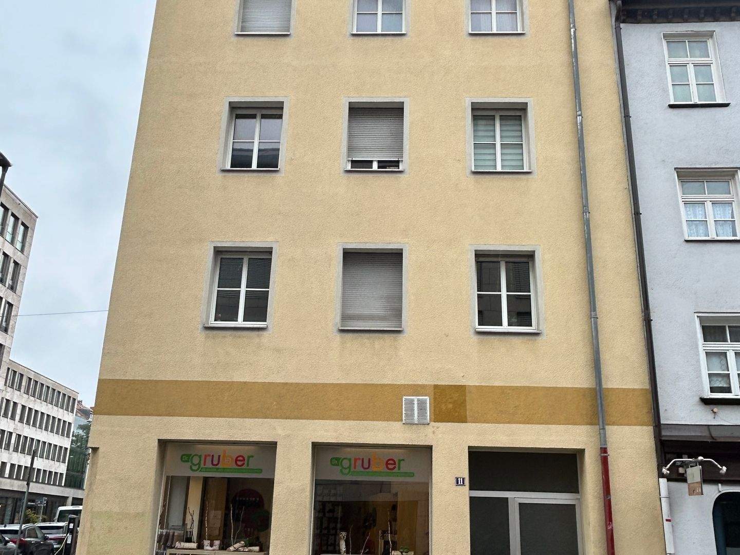image-69928602