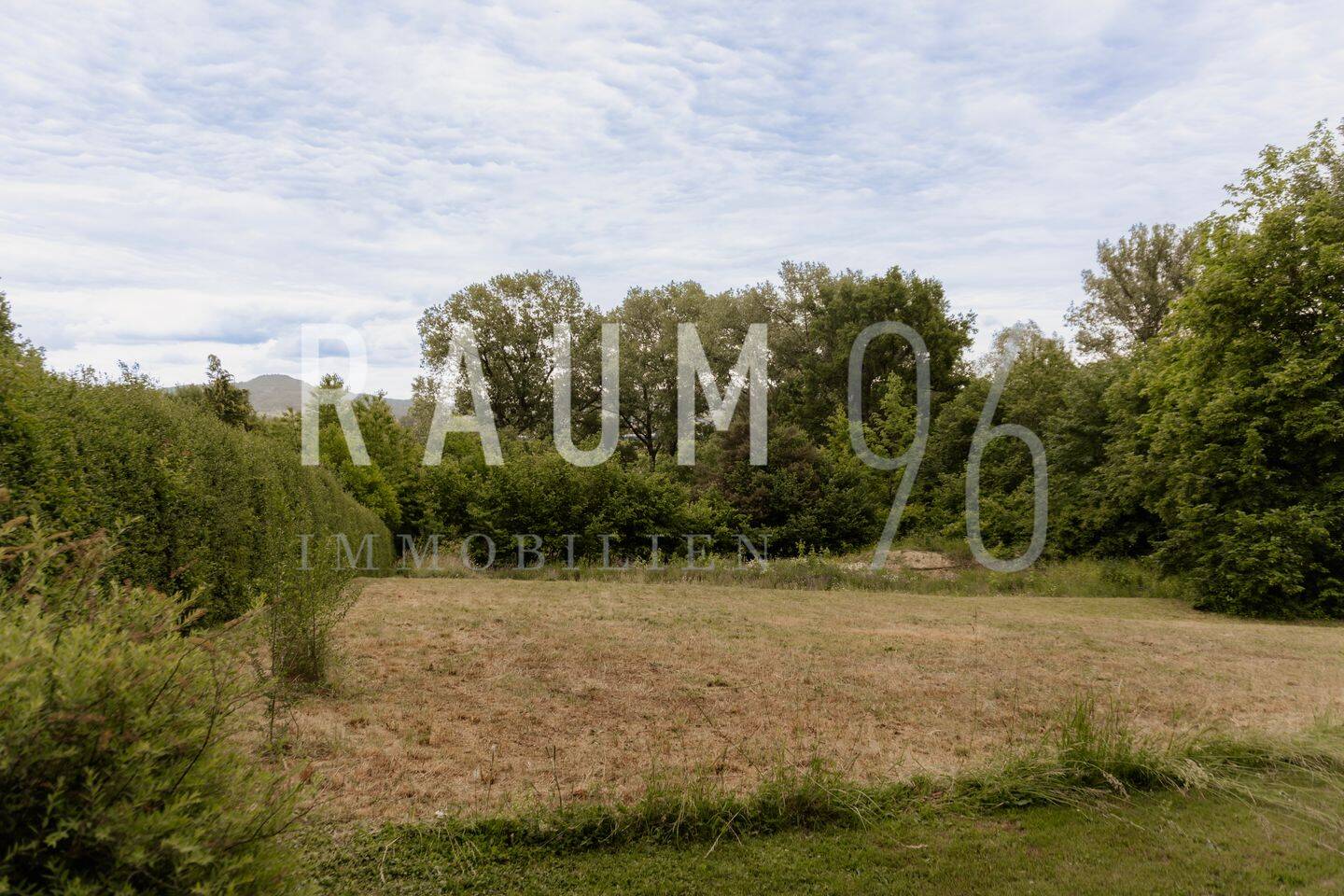 image-69972452