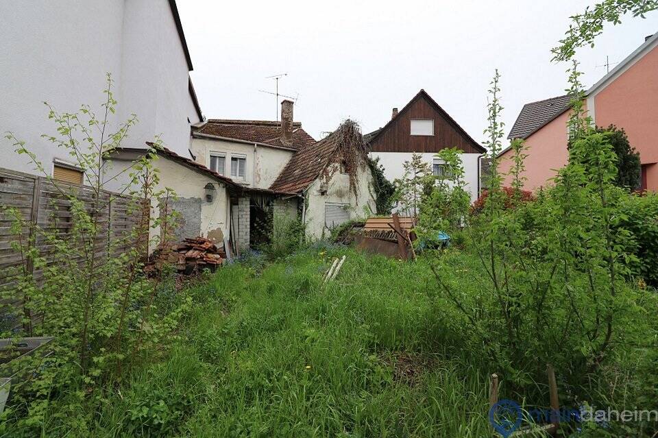 image-70007158
