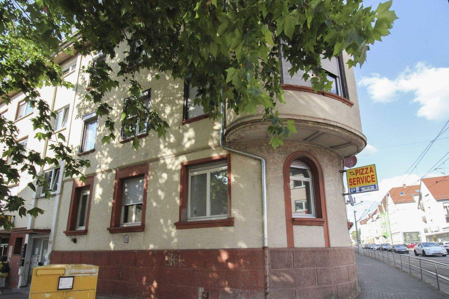 image-70019717