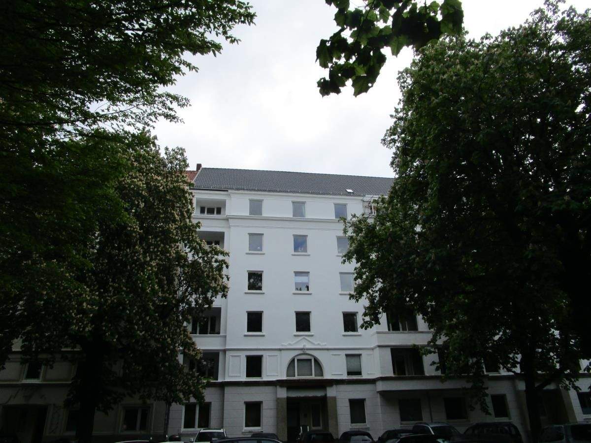 image-70019927