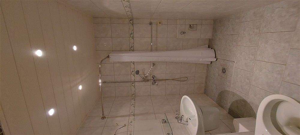 image-70062112