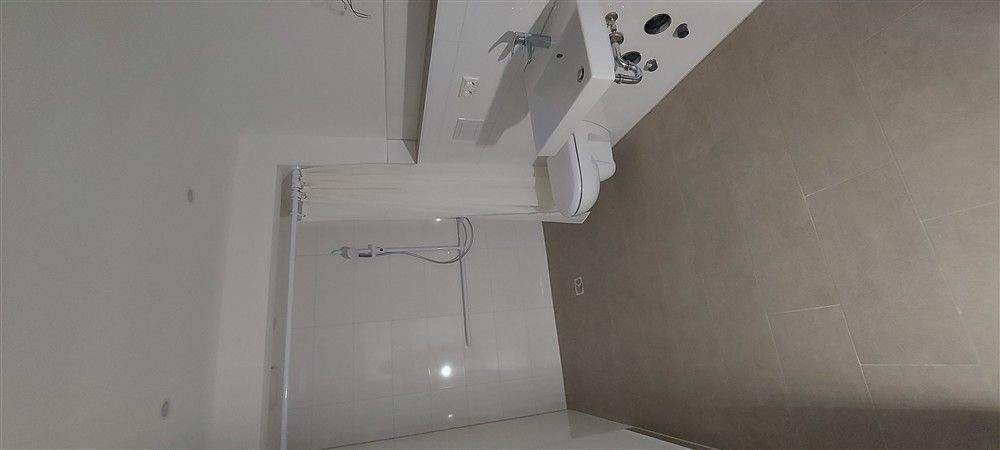 image-70063668
