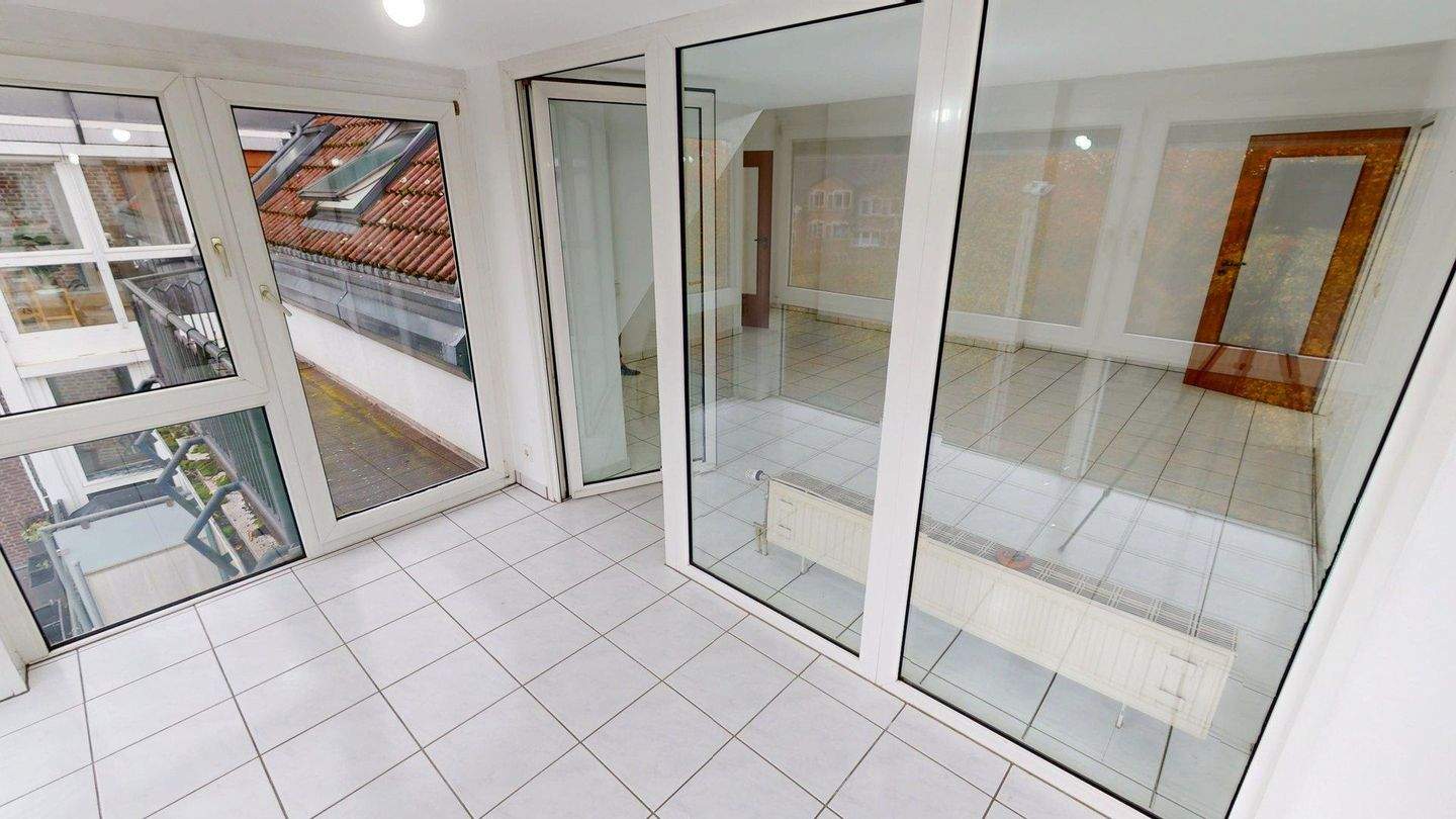 image-70076742