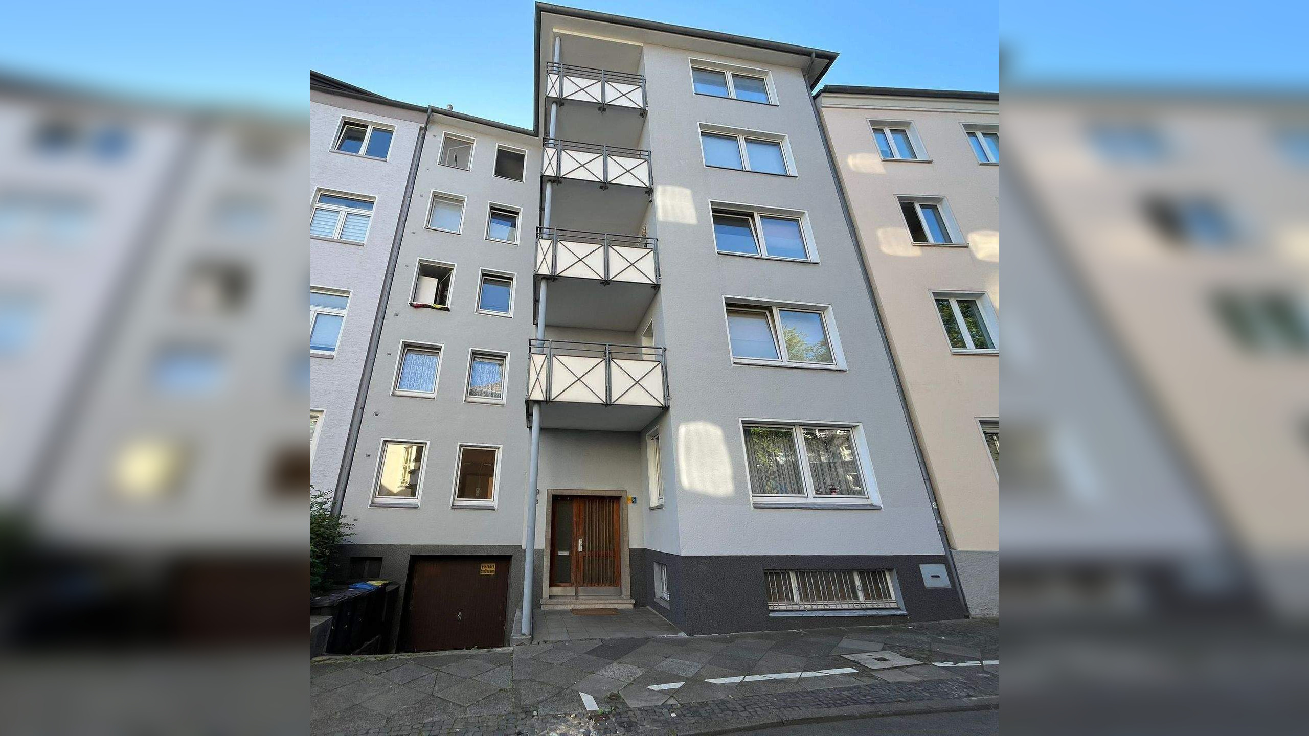 image-70124471