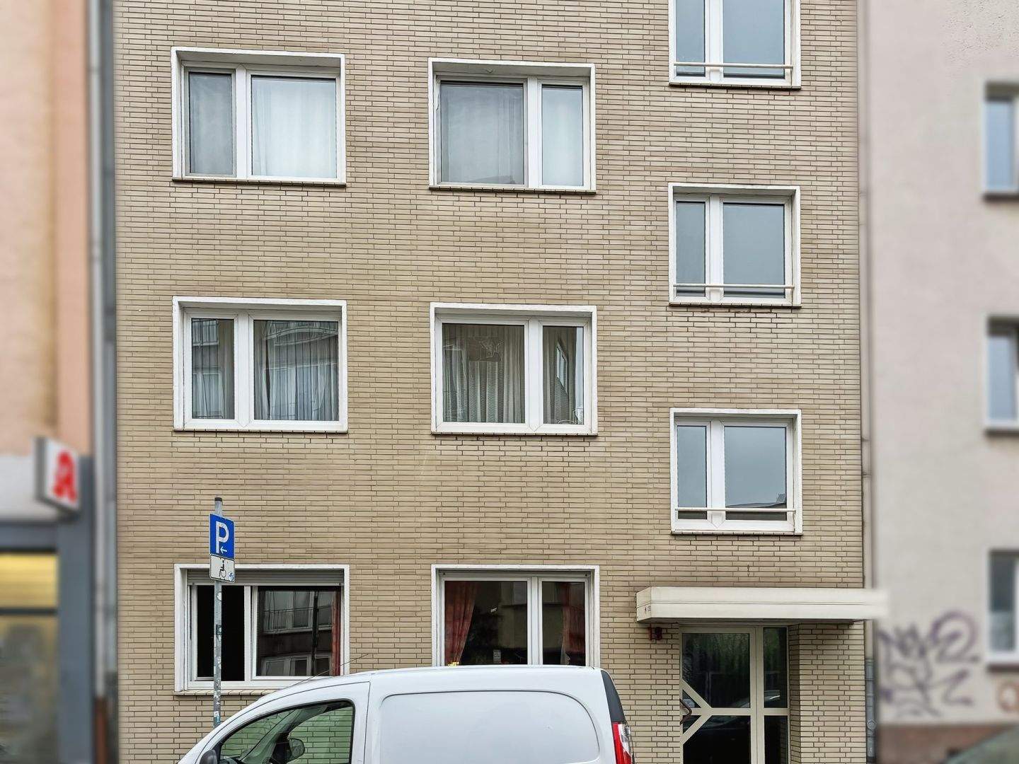 image-70204668