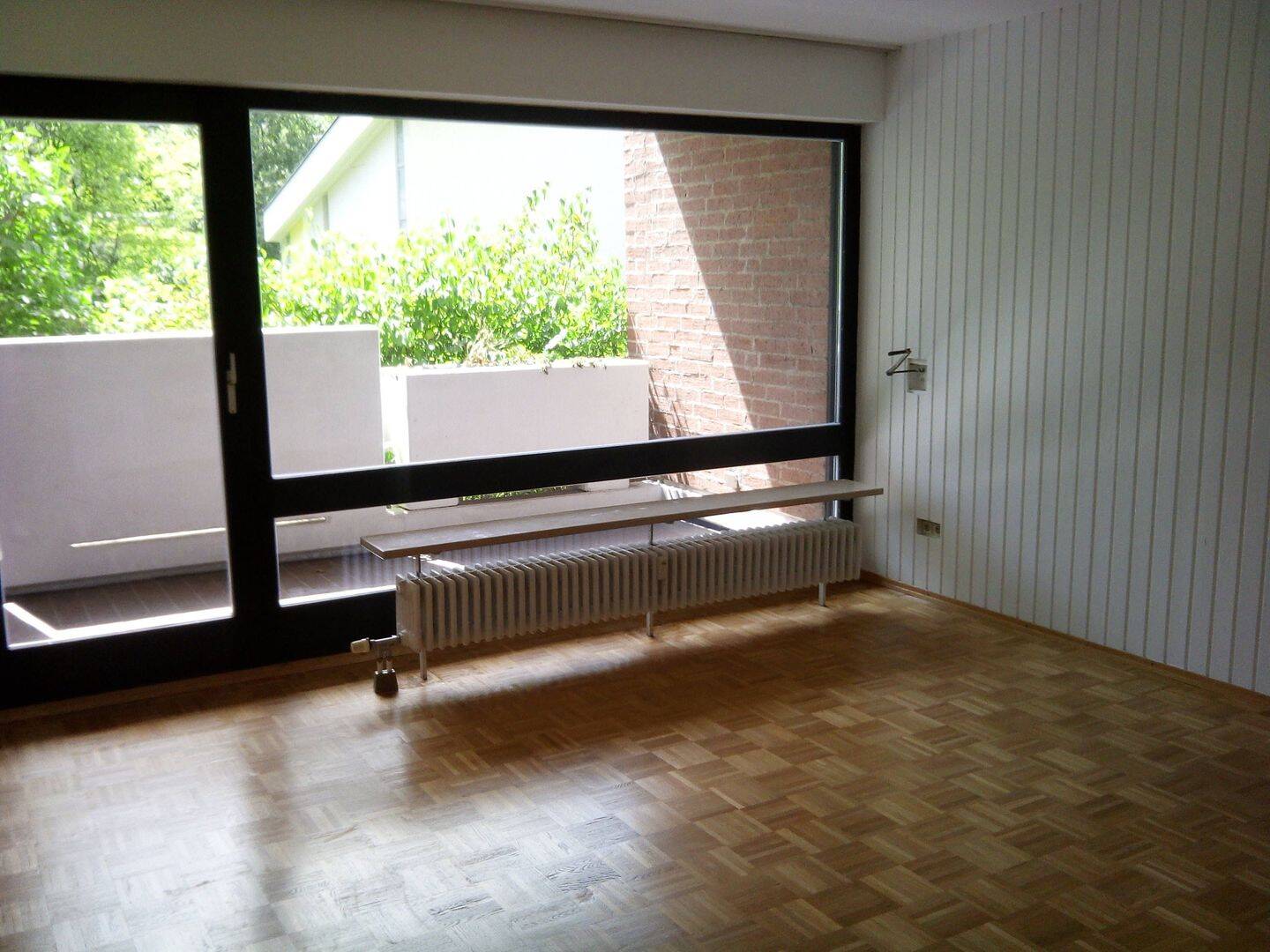 image-70228697
