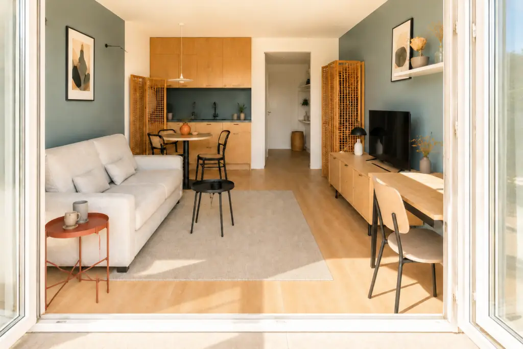 Erste eigene Wohnung: So gelingt der helle Skandi-Look auf kleinem Raum 2 Erste eigene Wohnung: So gelingt der helle Skandi-Look auf kleinem Raum 2