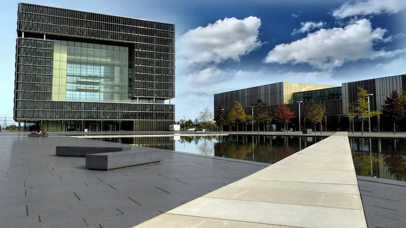 Mietspiegel Essen Bild zeigt das Thyssen Krupp Gebäude in Essen