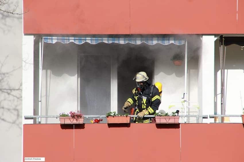 Der Wohnungsbrand: Schnelle Hilfe durch die Hausrat Versicherung im Schadensfall 2