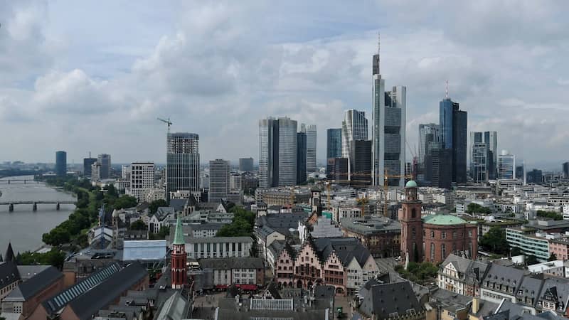 Frankfurt am Main - historic-center-2661808_1920-moritz320-Pixabay