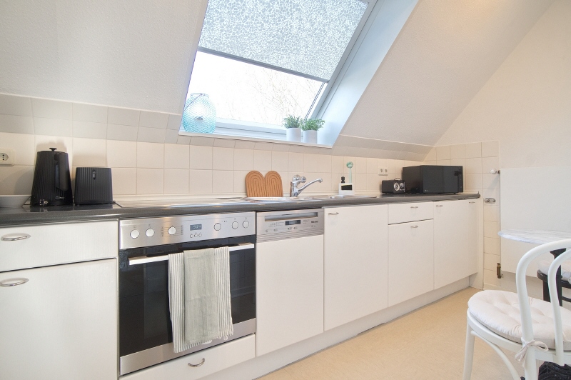Lichtdurchflutete City-WG-Lösung mit Loggia – Lohbergstraße 9, 44789 Bochum – Vorschaubild 4
